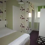 מלון Du Moulin D'or 3*